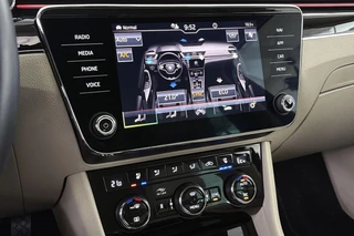 Skoda Superb Combi 1.4 TSI iV Laurin & Klement Leder Stoelventilatie Stoelverwarming Canton / 27