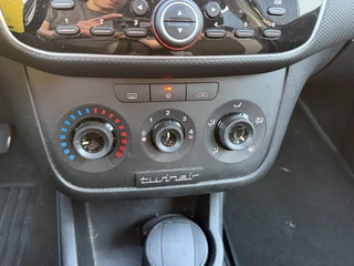 Fiat Punto Evo 0.9 TwinAir Easy Airco Cruise-Control Trekhaak 5-Deurs / 8