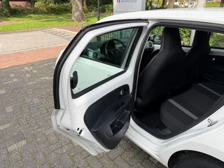 Volkswagen up! 1.0 BMT high up! / 27