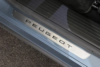 Peugeot e-5008 GT Avantage 73 kWh 7p Leder Stoelventilatie Stoelverwarming 360 Camera Keyless / 30