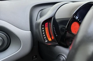Peugeot 108 1.0 e-VTi Active | 72PK | 5-Deurs | Airco | Bluetooth | Multifunctioneel Stuurwiel | Privacy Glas | Elektrische Ramen Voor / 16