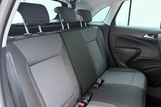 Opel Crossland 1.2 Turbo Elegance 110 PK | Navigatie | Climate control | Dakrails | Extra getint glas | AGR | Lichtmetalen velgen | Cruise control / 15