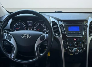 Hyundai i30 1.4 i-Drive / 21