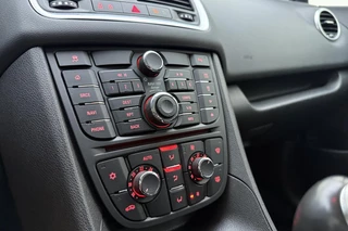 Opel Meriva 1.4 Turbo 140pk Cosmo | Navigatie | Trekhaak | Climate control | Cruise control  | Lichtmetalen velgen | Parkeersensoren / 22