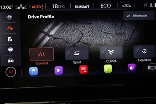 CUPRA Leon Sportstourer 1.4 e-Hybrid VZ Business CLIMA | STUURVERWARMING | DAB | APPLE | CAMERA / 7