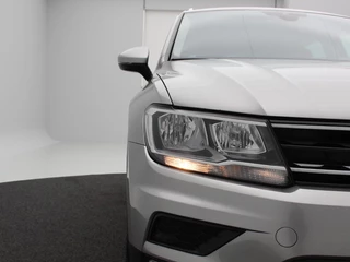 Volkswagen Tiguan 1.4 TSi 125 Pk Connected Series | Cruise Control | Navigatie | Climatronic | Parkeersensoren | 17 Inch | 158.663 Km !! / 11