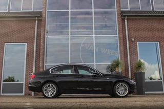 BMW 3-serie 316i Executive | Luxury Line | Sportstuur | Cruise control | Sportstoelen | Stoelverwarming | Climate control | Navigatie | Bluetooth | Regensensor | Lichtpakket | 18 inch | PDC / 8