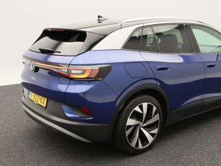 Volkswagen ID.4 First 77 kWh 204 Pk | Stoel/Stuurverwarming | Camera | Half Leer | CarPlay | Adaptive cruise | 20 Inch | 97.053 Km !! / 18