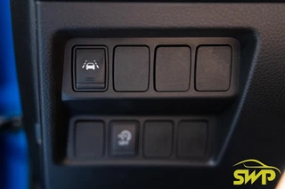 Nissan Qashqai 1.2 Tekna | Navi | Pano | Elektr stoelen | 360 cam / 17