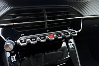 Peugeot 208 1.2 Hybrid 110 e-DCS6 Allure | Lichtmetalen velgen | Automaat | Apple Carplay/Android Auto | Cruise Control / 20