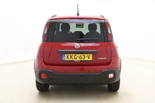 Fiat Panda 1.0 Hybrid Pandina | Navigatie via Carplay | 8 jaar speciale garantie | Hoge instap | DEMO | Parkeersensoren / 12