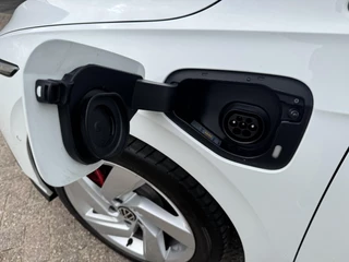 Volkswagen Golf 1.4 eHybrid GTE I INCL. € 850,00 AFL.KOSTEN + BOVAG GARANTIE / 8