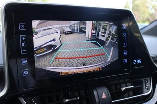 Toyota C-HR 1.8 Hybrid Bi-Tone STOEL/STUURVERW PARK-SENSOREN DODEHOEK DETECTIE LM-VELGEN BLUETOOTH CAMERA LED / 14