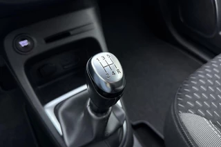 Renault Captur 0.9 TCe Intens | Achteruitrijcamera | Cruise control | Airco | Navigatie | Parkeersensoren | Spraakherkening | Digitale cockpit | / 22