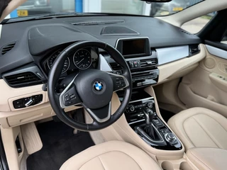 BMW 2 Serie Active Tourer 218d Active Tourer Essential I Automaat I Navigatie I Trekhaak / 21
