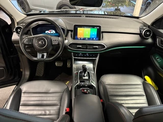 MG EHS 1.5 TGDI Luxury PHEV / automaat / 360camera / Leder/ carplay / Panorama-dak / 21