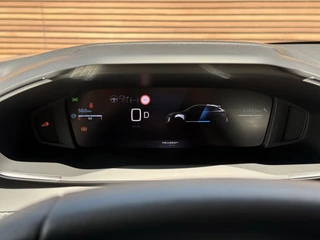 Peugeot 208 1.2 Hybrid 110 e-DCS6 Allure / 22
