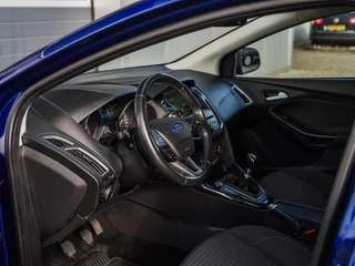 Ford Focus Wagon 1.0 Titanium Edition Xenon | Keyless | Navi | Camera | Stoel+stuurverwarming | Cruise control | PDC v+a / 37