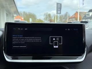Peugeot 2008 1.2 Turbo 100 Allure | Parkeersensoren | Draadloos Apple Carplay/Android Auto | Privacy Glass | Bleu Obsession / 12