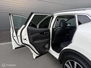 Nissan Qashqai 1.2 Tekna + LEER*CRUISE*PANO*360*HAAK*NAV*STOELVERW*NAP! / 27