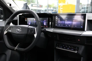 Opel Frontera 1.2 Turbo Hybrid Ultimate 7p. | Keyless Entry & Start | Winterpack | BLIS | Achteruitrijcamera / 7