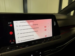 Volkswagen Golf 1.5 eTSI R-Line Pano Virtual Camera IQ Light / 41