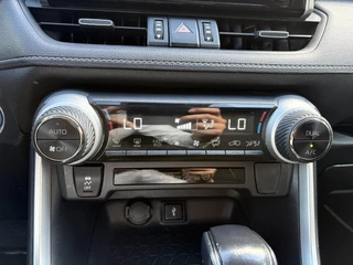 Toyota RAV4 2.5 Hybrid Dynamic NL-AUTO CAMERA ADAPTIVE CRUISE / 21