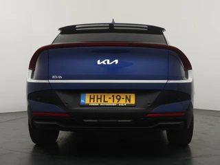 Kia EV6 Light Edition 63 kWh  - Stoel-/stuurverwarming - Apple CarPlay/Android Auto - Navigatie - Cruise Control - Fabrieksgarantie tot 03-2032 / 7