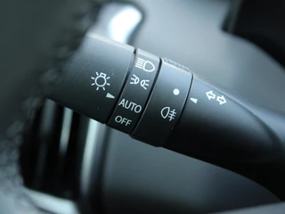 Suzuki e VITARA Select 61 kWh Adaptieve Cruise & Climate Control, Stuur- & Stoelverwarming, Parkeersensoren Voor & Achter / 31