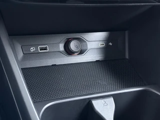MG MG3 Hybrid+ 1.5 Hybrid+ Luxury | ONDERHOUD GEHAD BIJ DEALER, DIRECT LEVERBAAR | 7 JAAR MG FABRIEKS GARANTIE TM 02-2032 | STOEL + STUURVERWARMING | 360 CAMERA | ADAP. CRUISE | DODE HOEK | KEYLESS | APPLE CARPLAY | / 39