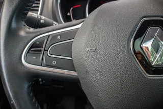 Renault Scénic 1.3 TCe Bose 140 PK | Rijklaar | Panoramadak | Trekhaak | Parkeersensoren | Camera | Dealer onderhouden | 1e eigenaar / 25