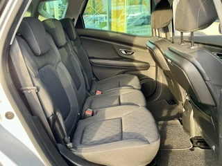 Renault Scénic 1.3 TCe 115 Limited  | Stoelverwarming | All Seasons | Navigatie | 1800KG Trekgewicht | Camera | DAB | Climate Control | Reservewiel | Apple CarPlay/Android Auto / 12
