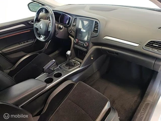 Renault Mégane 1.2 TCe Zen / 9