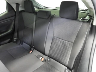 Toyota Yaris 1.5 Hybrid 115 Active NAVI-APP/CAMERA/CLIMA/BLEUTOOTH! / 23