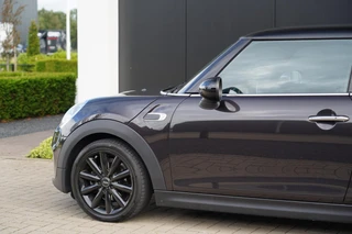 Mini Mini 1.5 Cooper Chili Serious Business | 1e eigenaar | Volledig onderhouden | Climate Control | LED | Cruise Control | Bluetooth | 18 inch | Navigatie | Comforttoegang | / 32