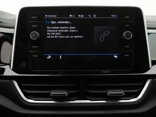 Volkswagen T-Roc 1.5 TSI R-Line Camera | Private lease 584 pm / 21