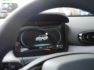 Leapmotor T03 Design 37.3 kWh | Nieuwe auto | Snel leverbaar! | Actieradius van 265 km (WLTP) Gecombineerd | Camera | Panoramadak | Adaptive cruise control | Dodehoek detectie | Lichtmetalen velgen / 22