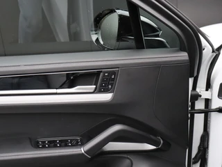 Porsche Cayenne 3.0 E-Hybrid | LEDER | LUCHTVERING | PANO-DAK | MASSAGE | BOSE | STOELVERK. | SPORTCHRONO | 360° CAMERA | ADAPT. CRUISE | NAVI | DESIGN PAKKET | / 23