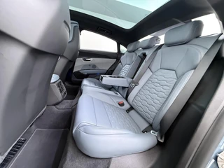 Audi e-tron GT GT 93 kWh CARBON PAKKET | STOEL VENTILATIE EN VERWARMING | PANORAMDAK | B&O GELUID | HEAD UP | LUCHTVERING ETC . / 25