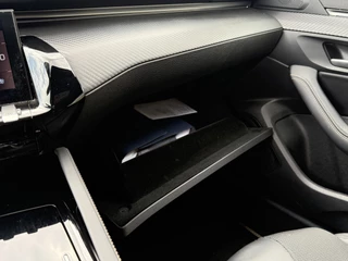 Peugeot 508 SW 1.6 180pk PureTech GT Line  | LED | Keyless Start |  Apple Carplay | PDC incl. Camera | Half Leder | Sportstoelen / 35