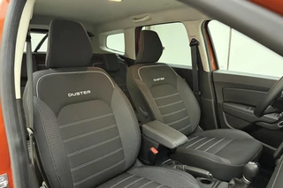Dacia Duster 1.3 TCe 150 Journey Automaat | Navigatie | Camera | Keyless | Dakrails | Weinig kilometers | Hoge instap | Lichtmetalen velgen / 11