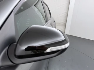 Kia Stonic 1.0 T-GDi MHEV GT-Line  Stoel/-Stuurwielverwarming - Achteruitrijcamera - Climate Control - Navigatie - Apple Carplay / Android Auto - Fabrieksgarantie tot 05-2031 / 15