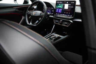 CUPRA Formentor 1.5 TSI e-Hybrid Business | NIEUW | ECLIPSE PACK | MATRIX LED | STUURVERWARMING | DAB | APPLE | CAMERA | 19" / 13