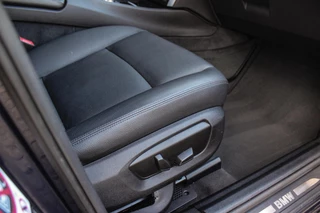 BMW 5-serie Gran Turismo 535i High Executive | NL auto | Facelift | Camera | Navigatie | Bluetooth | Xenon | PDC | Climate control | Cruise control | 19 inch | Elektrische achterklep / 17