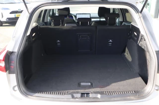 Ford Focus Wagon 125PK HYBRID TITANIUM-X VIRTUAL-COCKPIT B&O AUDIO CLIMA P-SENSOREN 17"LMV LED CAMERA WINTERPACK NL-AUTO / 6
