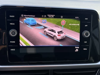 Volkswagen T-Roc 1.0 TSI Life  | LED | Apple Carplay | Adapt. Cruise | DAB+ | PDC v+a incl. Camera / 54