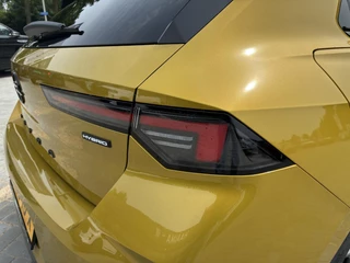 Opel Astra 1.6 Turbo Automaat Plug In Hybrid Ultimate | DEMO | Panorama Schuifkanteldak | ECC | Navigatie | Camera | Winterpakket | AGR | Alcantara | Matrix-LED | Parkilot / 29