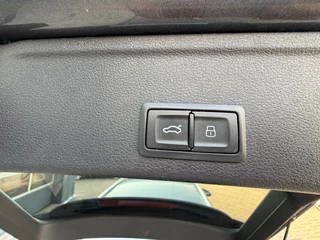 Audi A4 Avant 1.4 TFSI Design Pro Line Plus S-Line / Camera / Virtual / Keyless / Lane Side Assist. / 40