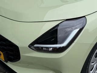 Suzuki Swift 1.2 Comfort Smart Hybrid / 22