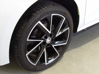 Skoda Kamiq 1.0 TSI G110pk DSG-7 Monte Carlo / 12